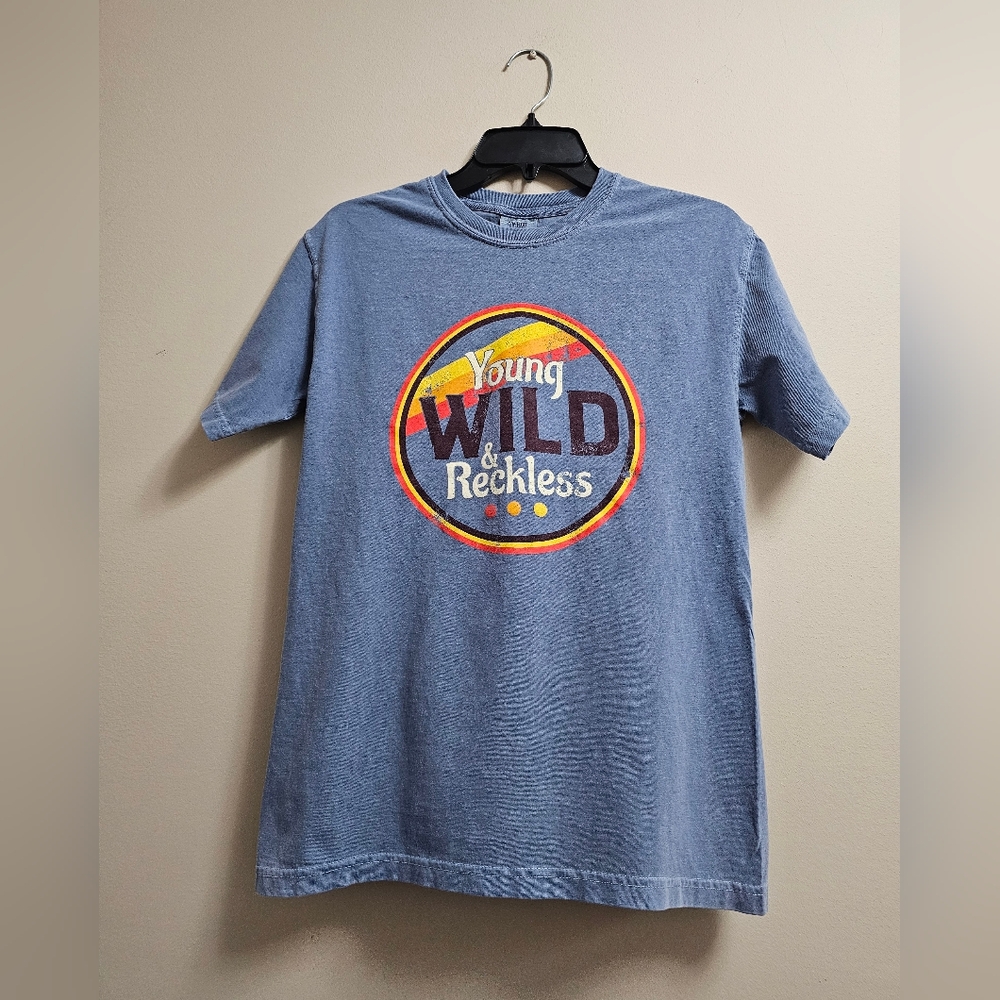 Comfort Colors Young Wild & Reckless Graphic Tee Blue Size Small